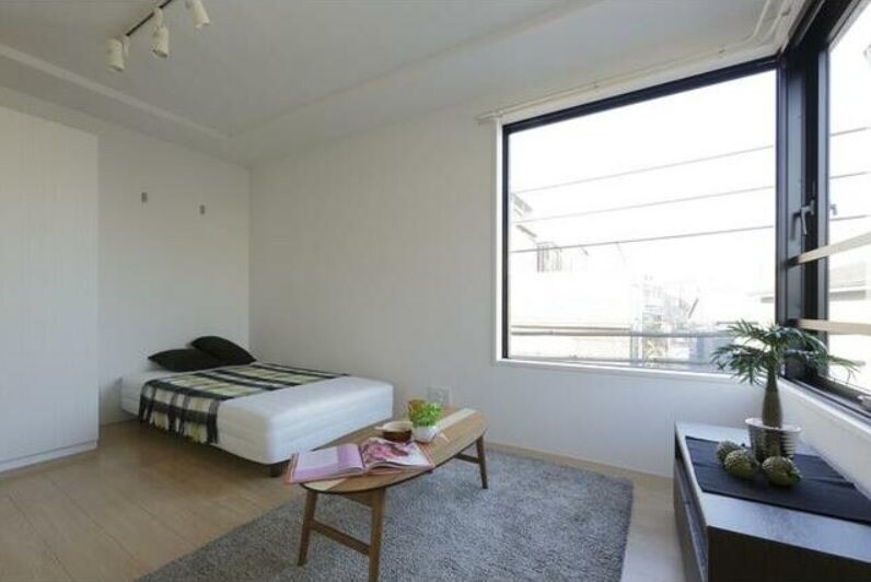 物件内観写真10　(★角部屋・2面採光★)