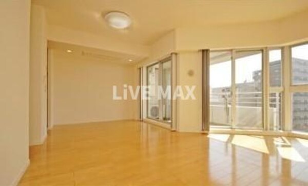 居室(別号室参考写真)