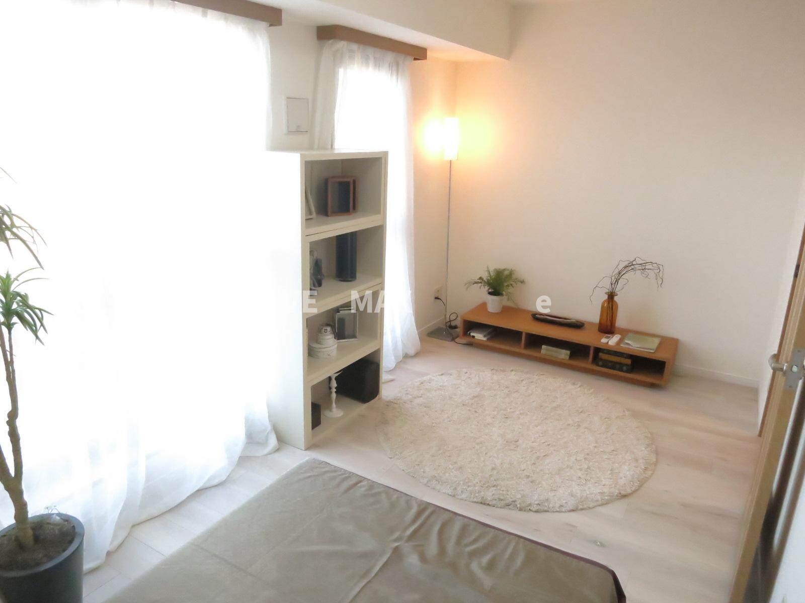 物件内観写真6　(家具：参考)