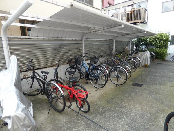 駐車場(駐輪場)