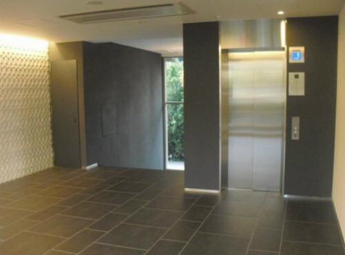 物件外観写真4　(エレベーター)