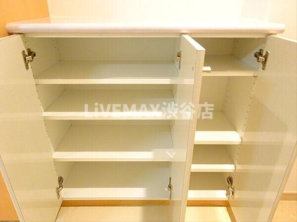 収納(別号室参照)