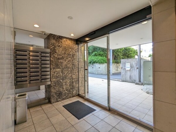 ロビー・ラウンジ