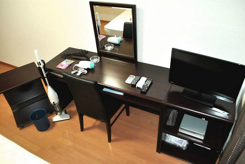 物件内観写真10　(備え付け家具備品)