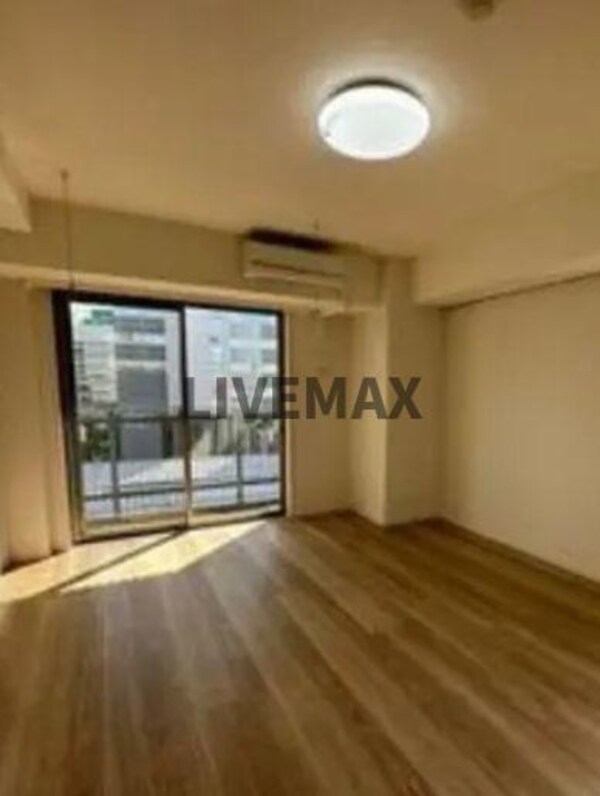 居室(別号室参考写真)