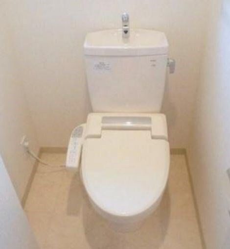 物件内観写真10　(別号室参考写真)