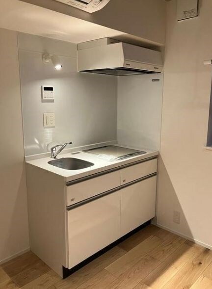 物件内観写真3　(別号室参考写真)