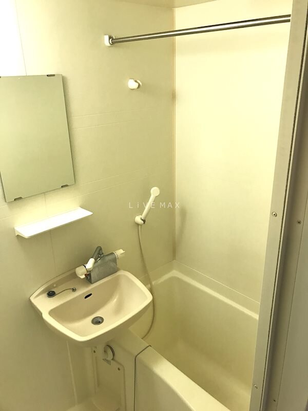 浴室(家具家電付き賃貸)