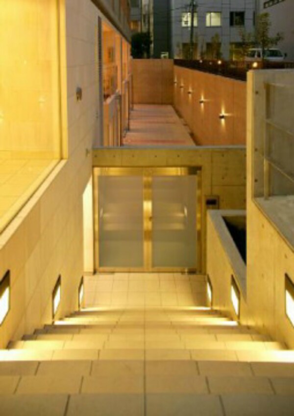 玄関(★《見学予約受け付け中》設備充実のハイグレード賃貸マンション)