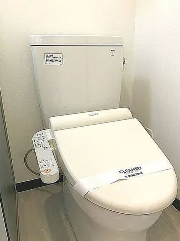トイレ(別号室参照)