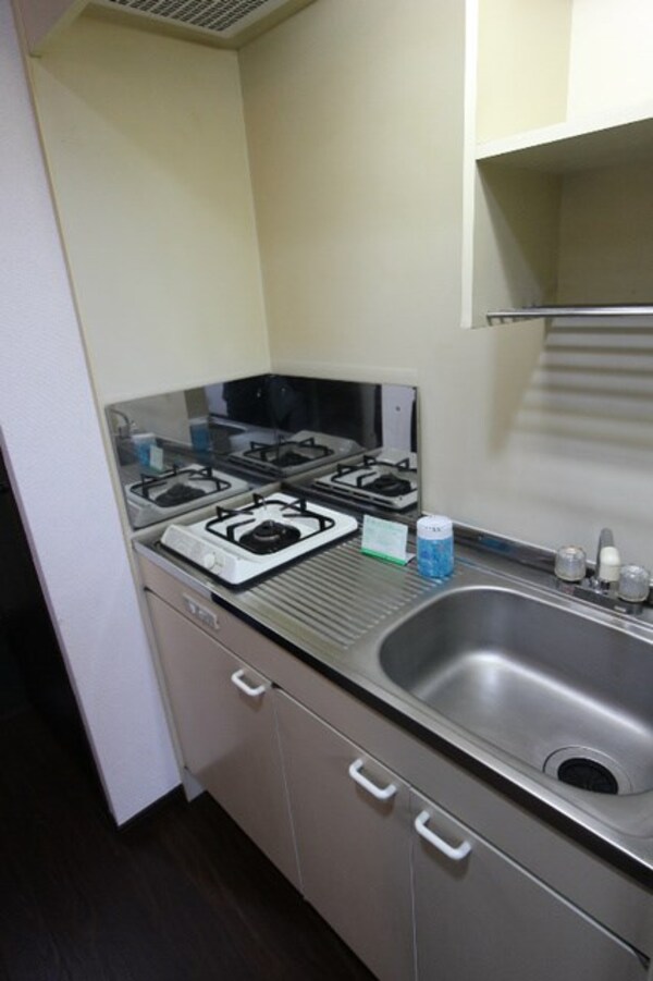 キッチン(★初台・幡ヶ谷駅が徒歩圏内の分譲賃貸マンション★)