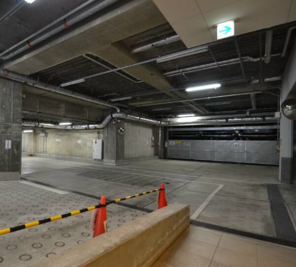 駐車場(弊社は全物件仲介手数料半月分でご紹介可能です。)