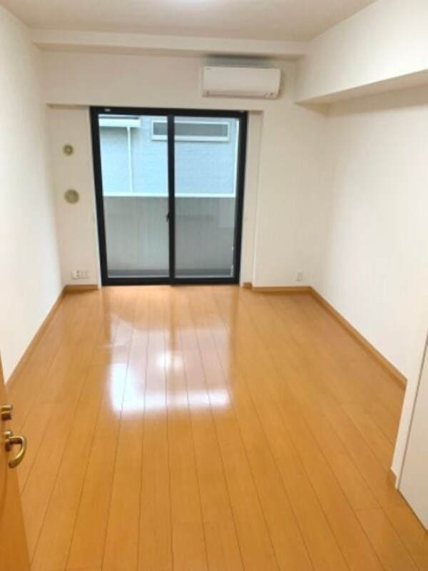 寝室(別号室参考写真)