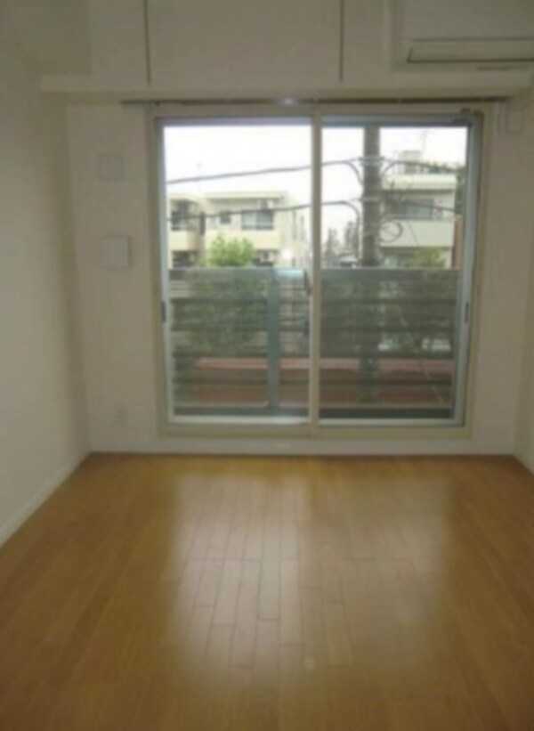 寝室(※別部屋参考)