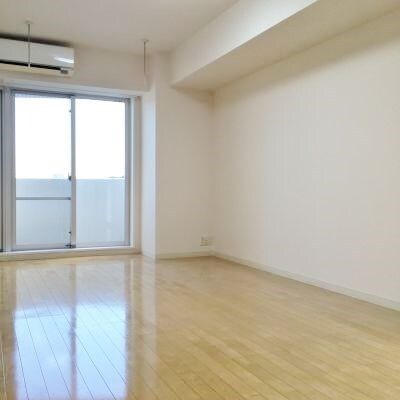 物件内観写真6　(★東南向きバルコニーで日当たり良好★)