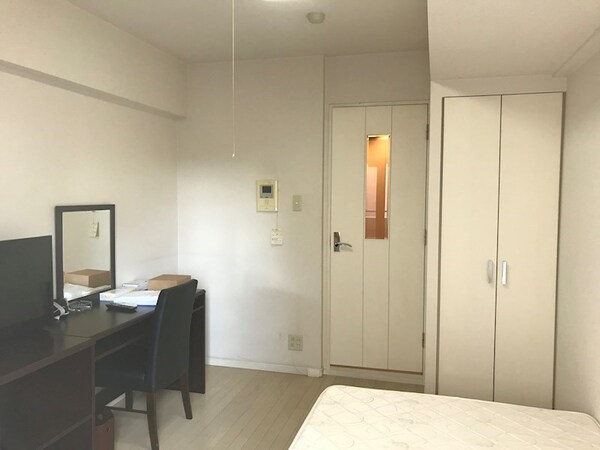 居室(家具家電付きのお部屋です)