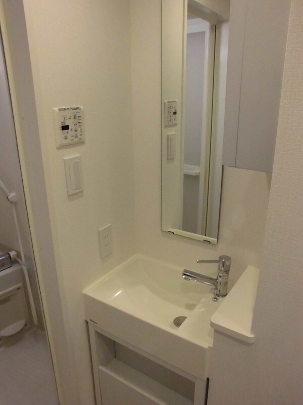 物件内観写真8　(別号室参考写真)