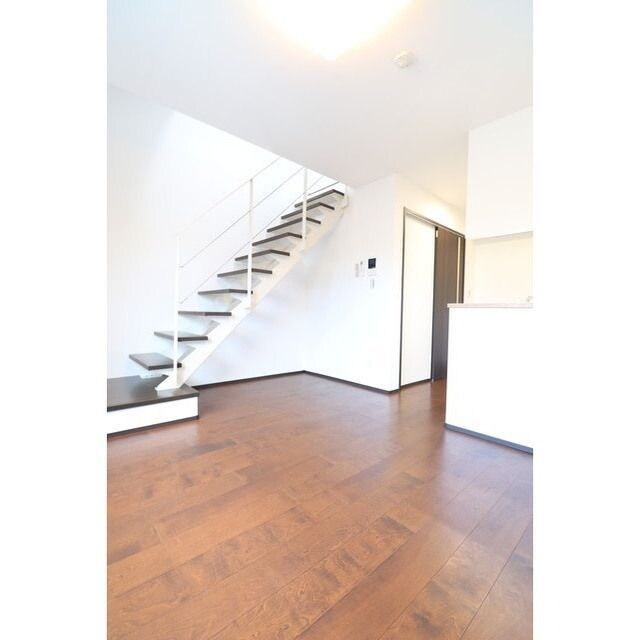 物件内観写真3　(別号室参考写真)