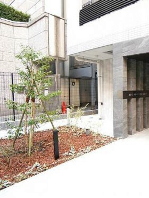 庭(★《見学予約受け付け中》・設備充実分譲賃貸マンション★)