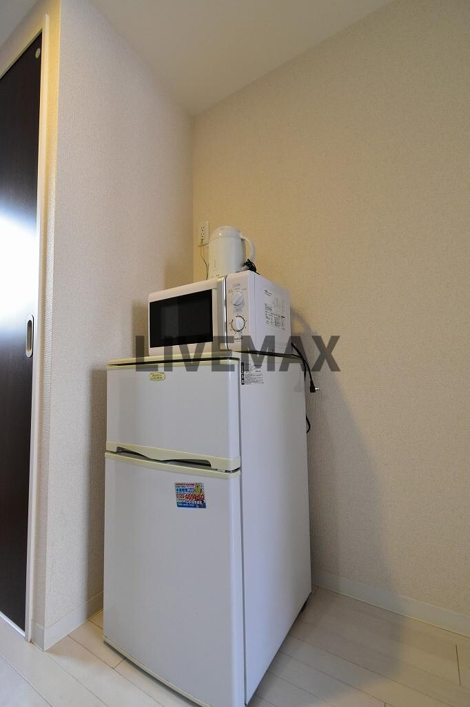 物件内観写真12　(備え付け家具備品（同仕様）)