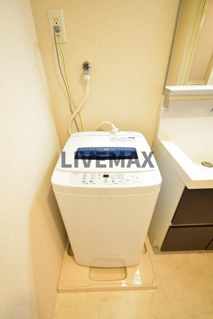 物件内観写真13　(備え付け家具備品（同仕様）)