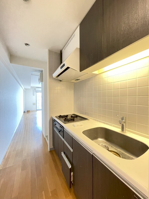 物件内観写真9　(別号室参考写真)