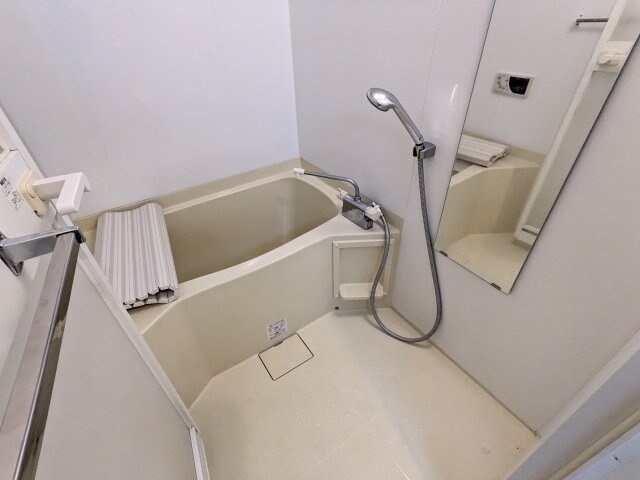 物件内観写真8　(別号室参考写真)