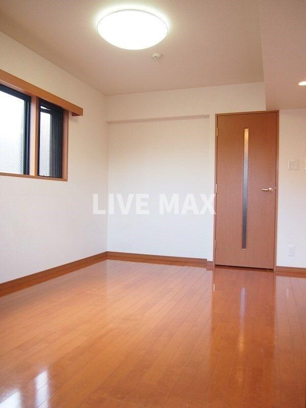 物件内観写真5　(別号室参考写真)