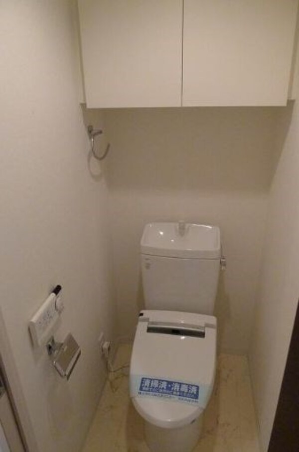 トイレ(別号室参考写真)