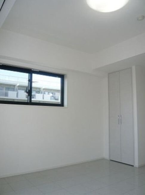 物件内観写真5　(別号室参考写真)