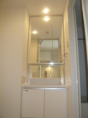 物件内観写真10　(別号室参考写真)