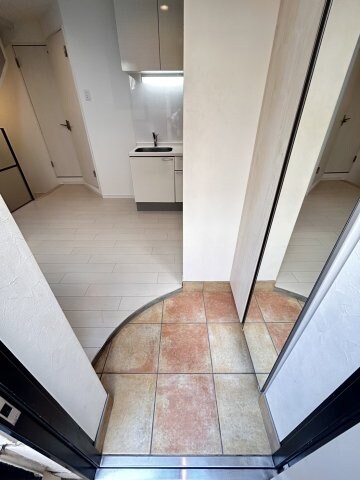 物件内観写真3　(別号室参考写真)