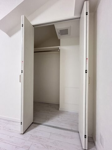 物件内観写真10　(別号室参考写真)