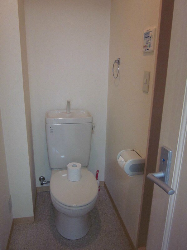 物件内観写真11　(別号室参考写真)