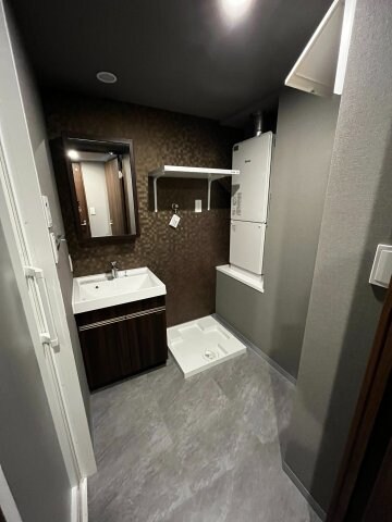 物件内観写真8　(別号室参考写真)