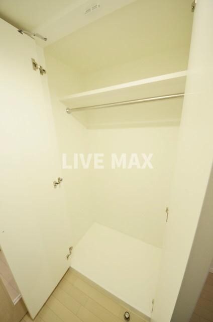 物件内観写真8　(※別号室参考写真)