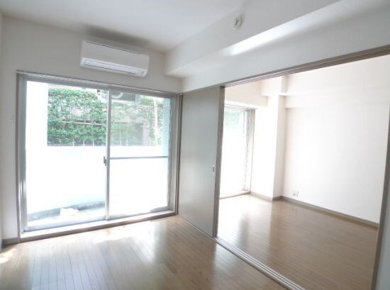 物件内観写真4　(別部屋参考画像)