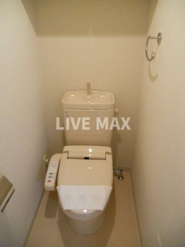 トイレ(別号室参考写真)