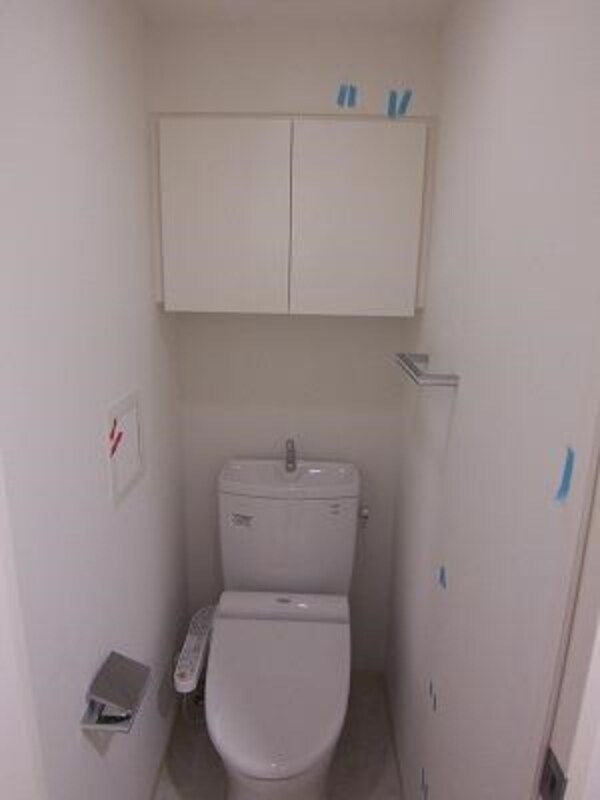 トイレ(別号室参考写真)