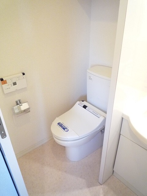 物件内観写真9　(別号室参考写真)