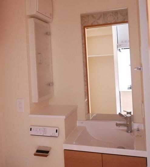 物件内観写真15　(別号室参考写真)