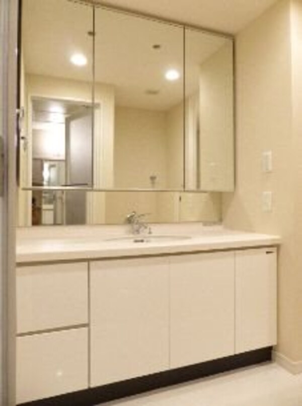 キッチン(★《見学予約受け付け中》設備充実のハイグレード賃貸マンション)