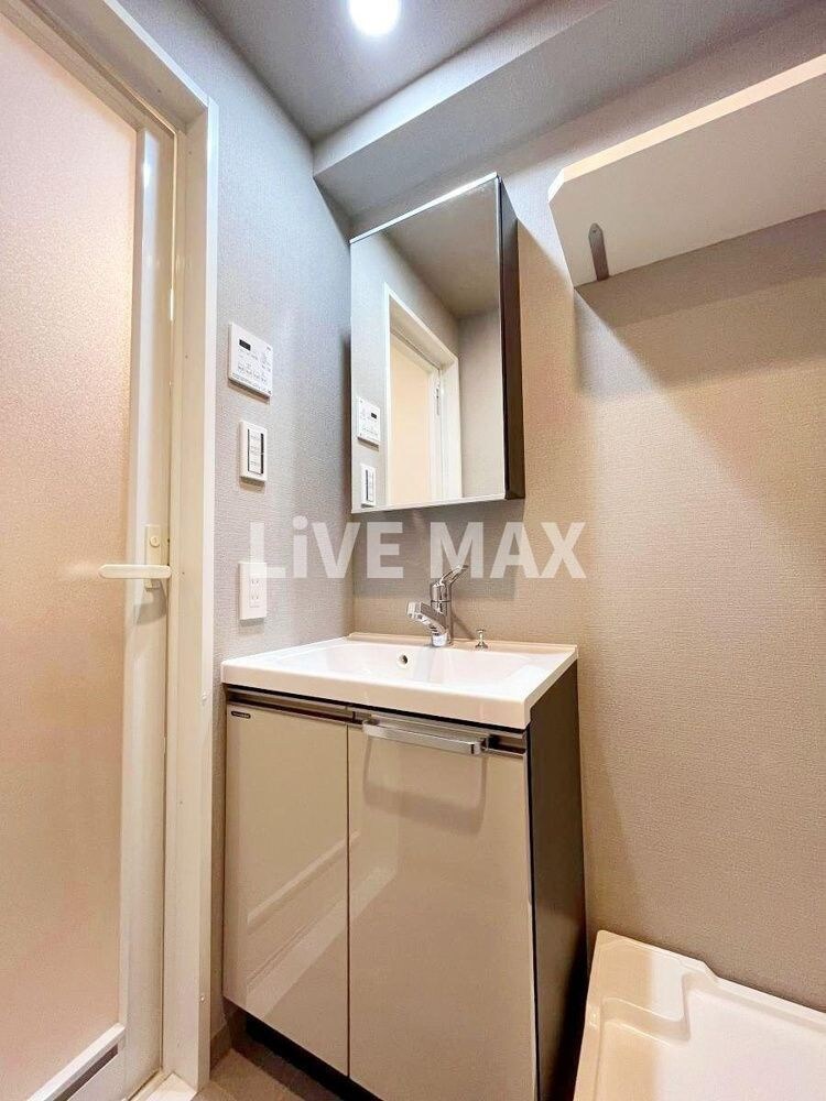 物件内観写真7　(別号室参考写真)