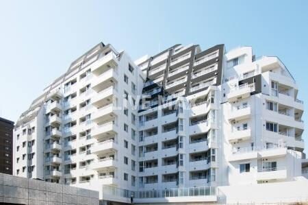 物件外観写真1　(　★《見学予約受け付け中》設備充実のハイグレード賃貸マンショ)