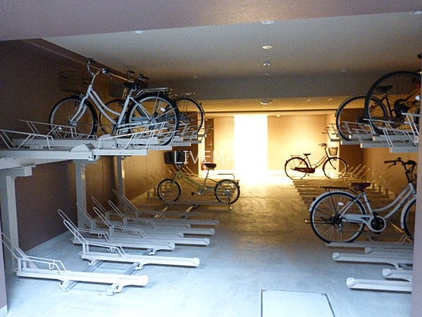 建物設備(駐輪場)