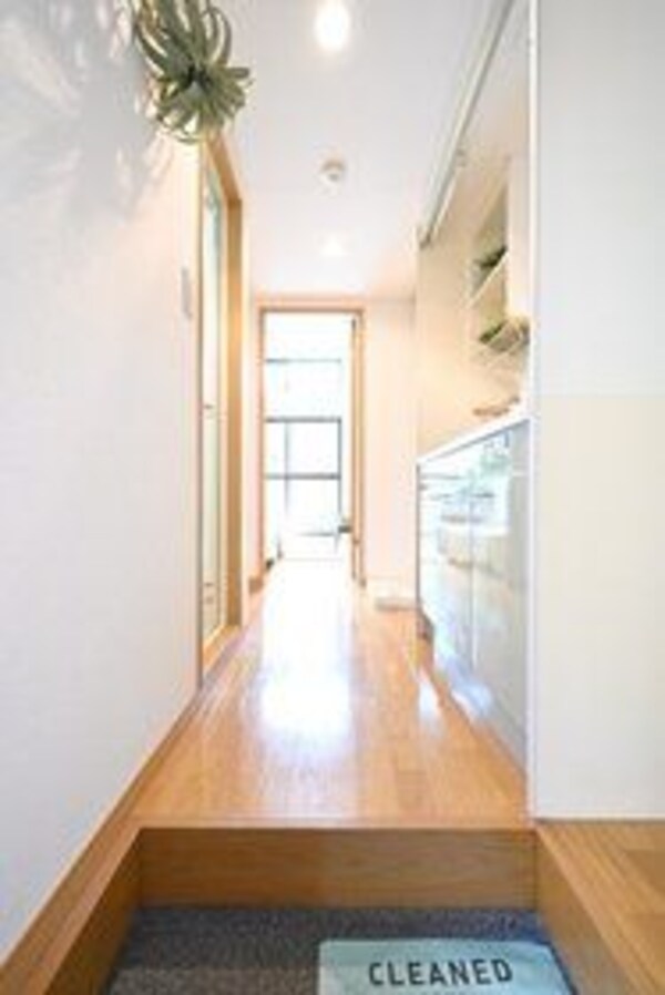 玄関(モデルルーム)