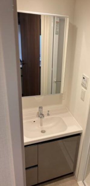 物件内観写真10　(別号室参考写真)