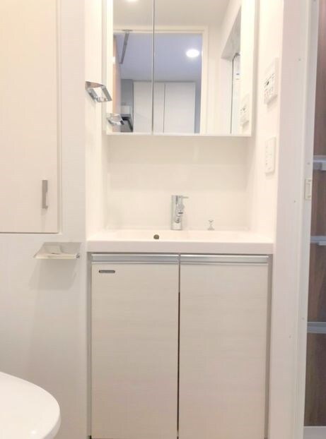 物件内観写真10　(別号室参考写真)