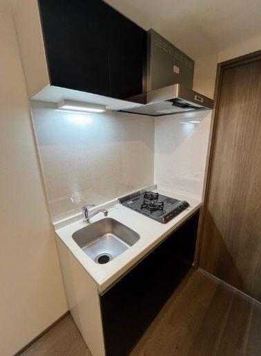 物件内観写真4　(別号室参考写真)