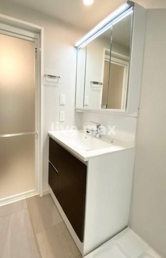 物件内観写真9　(別号室参考写真)